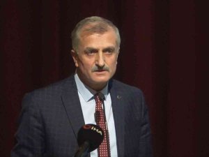 Müdür Süren: “Tiktok Gençliği Yerine Teknofest’lerde Proje Yarıştıran Gençlik İçin İş Birliğine Hazırız”