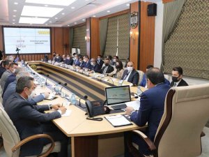 Ayhan, İlçe Milli Eğitim Müdürleriyle Buluştu