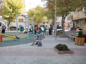 Elazığ’da Temizlik Çalışmaları Sürüyor