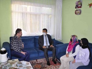 Milli Eğitim Müdürü Velileri Ziyaret Etti