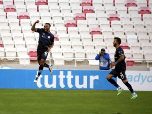 Süper Lig: Sivasspor: 2 - Antalyaspor: 2 (İ̇lk Yarı)