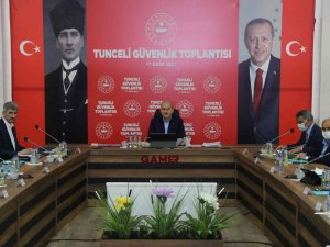 İ̇çişleri Bakanı Süleyman Soylu, Tunceli’de Güvenlik Toplantısına Katıldı
