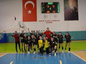 Hentbol Kadınlar 1. Lig: Elazığ Sosyal Yardımlaşma: 28 - Adasokağı: 22