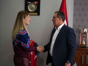 Yasemin Adar: "Şimdiki Hedefim 2024 Paris Olimpiyatları’nda Altın Madalya Almak"