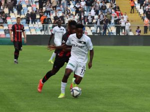 Süper Lig: Altay: 0 - Fatih Karagümrük: 1 (İ̇lk Yarı)
