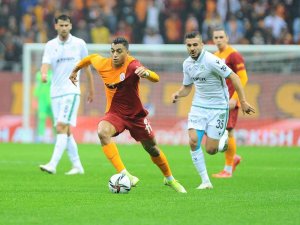 Süper Lig: Galatasaray: 1 - İ̇h Konyaspor: 0 (İ̇lk Yarı)