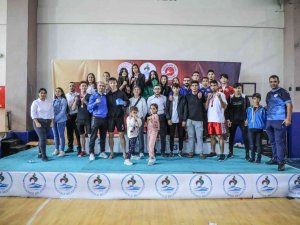 10. Pamukkale İ̇llerarası Kıck Boks Turnuvasına Denizli Damgası