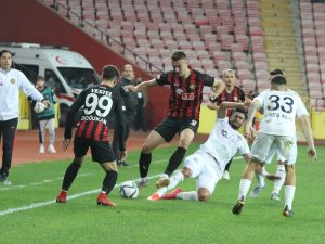 Tff 2. Lig: Eskişehirspor: 0 - Bucaspor 1928: 4