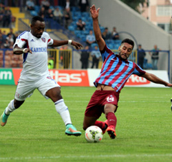 Trabzonspor Boynu Bükükleri Oynuyor