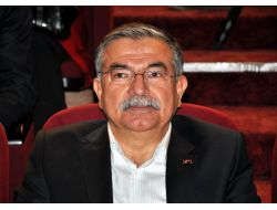Milli Savunma Bakanı İsmet Yılmaz: