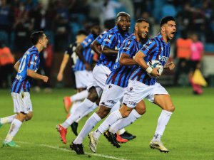 Trabzonspor Süper Lig’de, Bakasetas Gol Krallığında Lider