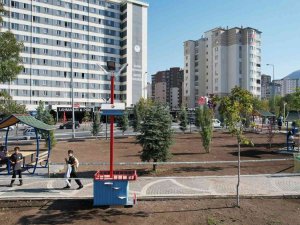 Talas’ın Parklarını Kedi Ve Kuş Evleri Süslüyor