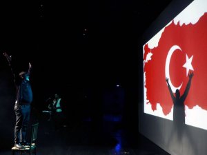 ’Nereye Gidiyoruz’ İlk Kez Küçükçekmece Cennet Sahnesi’nde Seyirciyle Buluştu