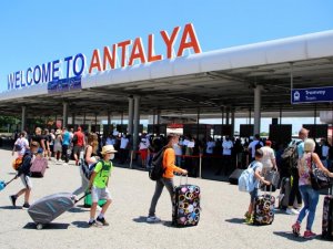 Antalya’yı 8 Milyonu Aşkın Turist Ziyaret Etti