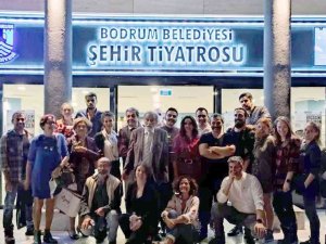 Bodrum Belediyesi Şehir Tiyatrosu Perdeyi Açtı