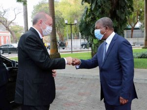 Cumhurbaşkanı Erdoğan, Angola’da Resmi Tören İle Karşılandı
