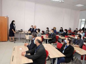 Gaün’de Deney Hayvanları Kullanım Kursu Tamamlandı