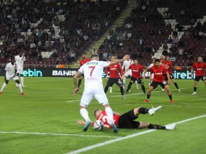 Süper Lig: A. Hatayspor: 0 - Gaziantep Fk: 0 (İ̇lk Yarı)