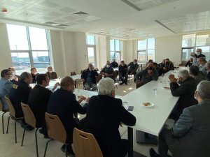 İ̇psala Kaymakamı Güngör, Tır Şoförlerinin Sıkıntılarını Dinledi