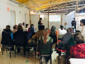 ‘En İ̇yi Narkotik Polisi: Anne’ Semineri Gerçekleştirildi