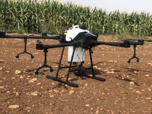 Mardin’de Drone İle Zirai İlaçlama Yaparak Ürün Kaybının Önüne Geçiliyor