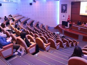 Deneyimli Öğrencilerden Erasmus Sunumu