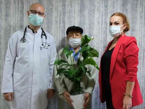 Hastadan Doktor Ve Hastaneye ’Hayat Teşekkürü’