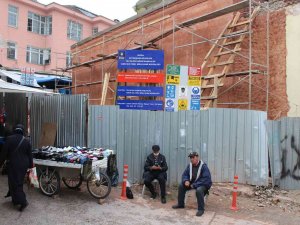 Gençleri Bağımlılıktan Kurtaran Hamam Onarılıyor