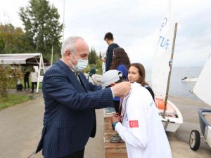 Derince’de Yelken Heyecanı Sona Erdi