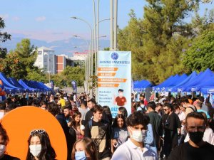 Akdeniz Üniversitesi’nde Topluluk Tanıtım Günleri Düzenleniyor