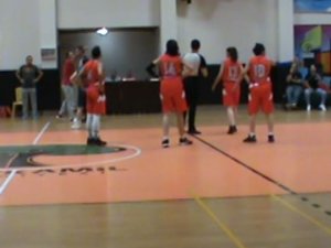 Kadın Basketbol Maçında Erkek Şiddeti