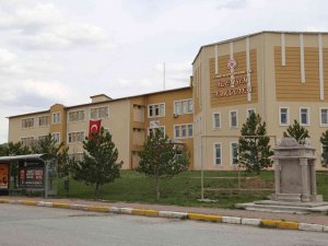 Tv Kanalı Merkezi Gibi Fakülte