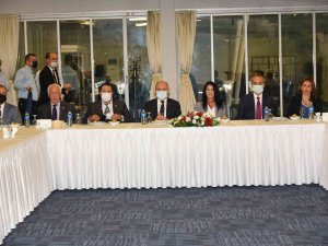 Vali Karadeniz, 17 İlçenin Muhtar Temsilcileriyle Buluştu