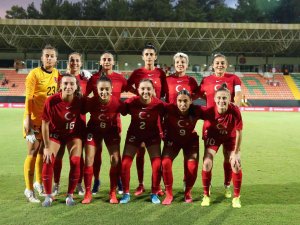 Kadın Milli Futbol Takımı Dünya Kupası Yolunda