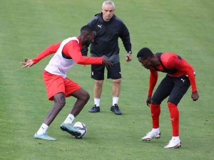 Sivasspor, Adana Demirspor Maçına Yoğun Tempoda Hazırlanıyor