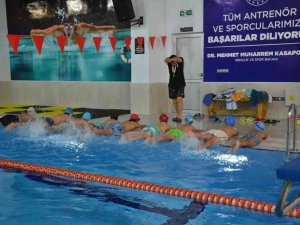 Biga’da Yarı Olimpik Yüzme Havuzuna Yoğun İlgi