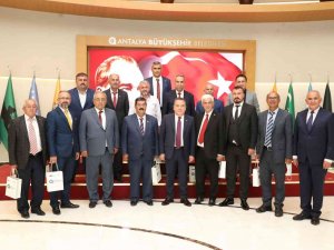 Muhtarlar, Futbol Turnuvası Düzenleniyor