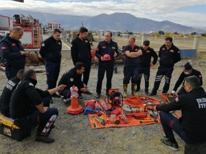 İ̇tfaiye Personeline Trafik Kazalarına Müdahale Eğitimi Verildi