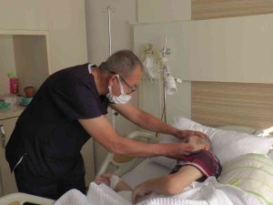 Down Sendromlu Hasta Başarılı Ameliyat İle Göz Sağlığına Kavuştu