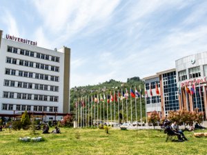 Giresun Üniversitesi 9 Basamak Birden Yükseldi