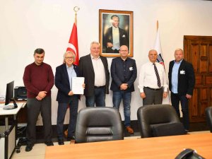 Raylı Ulaşımlarda Kardemir Atağı