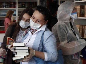 Rusya’da Günlük Covid-19 Vaka Ve Ölüm Sayısı Rekor Tazeledi