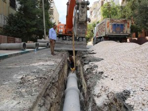 Haliliye’nin 5 Mahallesinde Yol Yapım Çalışmaları Sürüyor