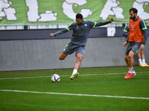 Konyaspor Stadyumda Çalıştı