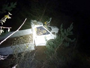 Gümüşhane’de Kamyonet Uçuruma Yuvarlandı: 2 Ölü, 1 Yaralı
