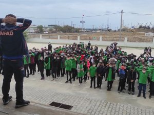 Marmaraereğlisi’nde Afet Eğitimi Ve Deprem Tahliye Tatbikatı