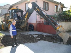 Akyazı’da Üst Yapı Çalışmaları Sürüyor