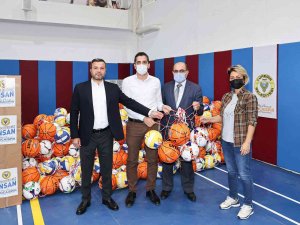 Okullara Spor Malzemesi Desteği