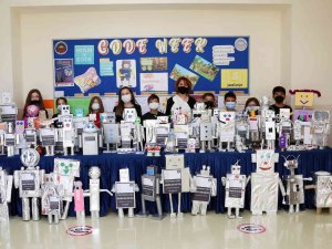 Öğrenciler Geleceği Kodluyor