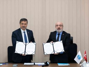 Yeşilhisar İ̇lçesi’nde Kayü’ye Ait Binanın Belediyeye Tahsis Protokolü Yapıldı